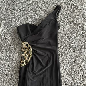 Prom dress one shoulder with side cut out